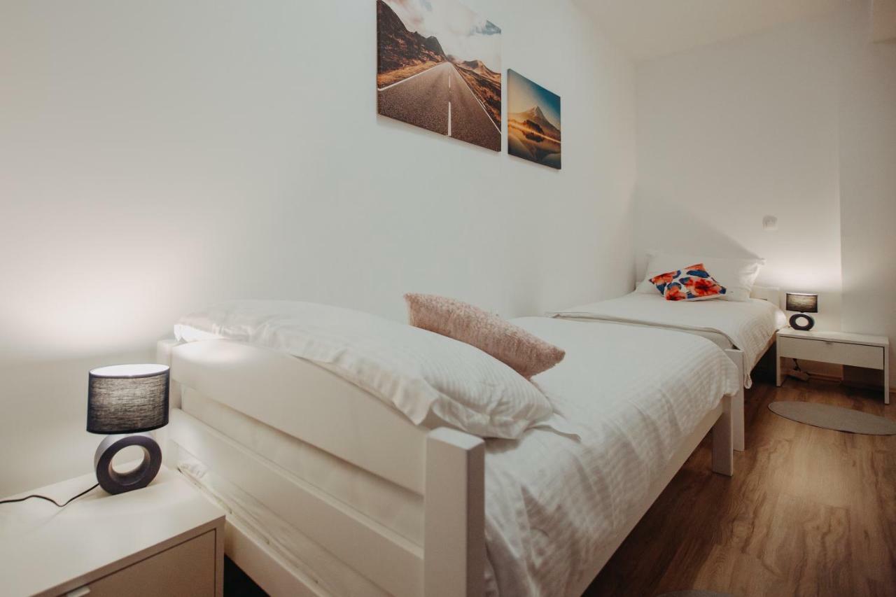 Apartman Vejama Josipdol Kültér fotó
