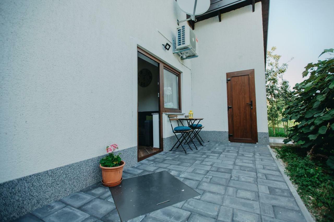 Apartman Vejama Josipdol Kültér fotó