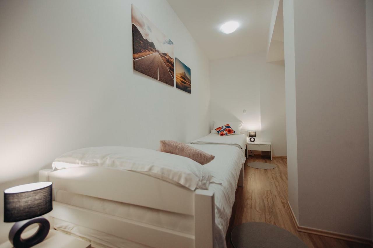 Apartman Vejama Josipdol Kültér fotó